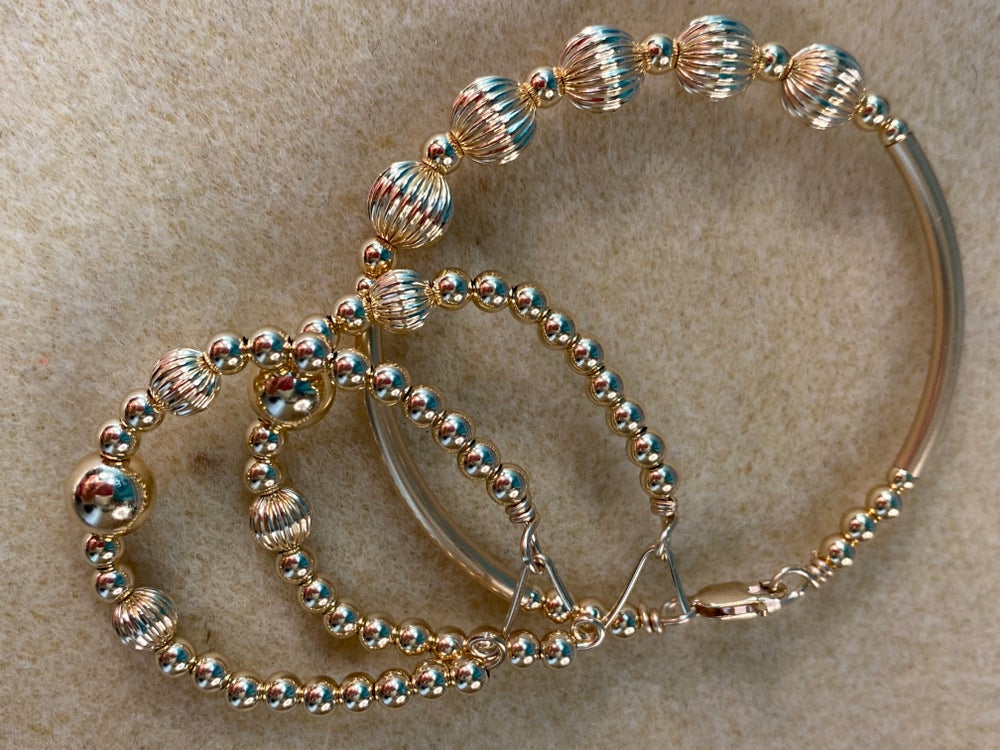 Gold Designer Bangle & Earring (Set)