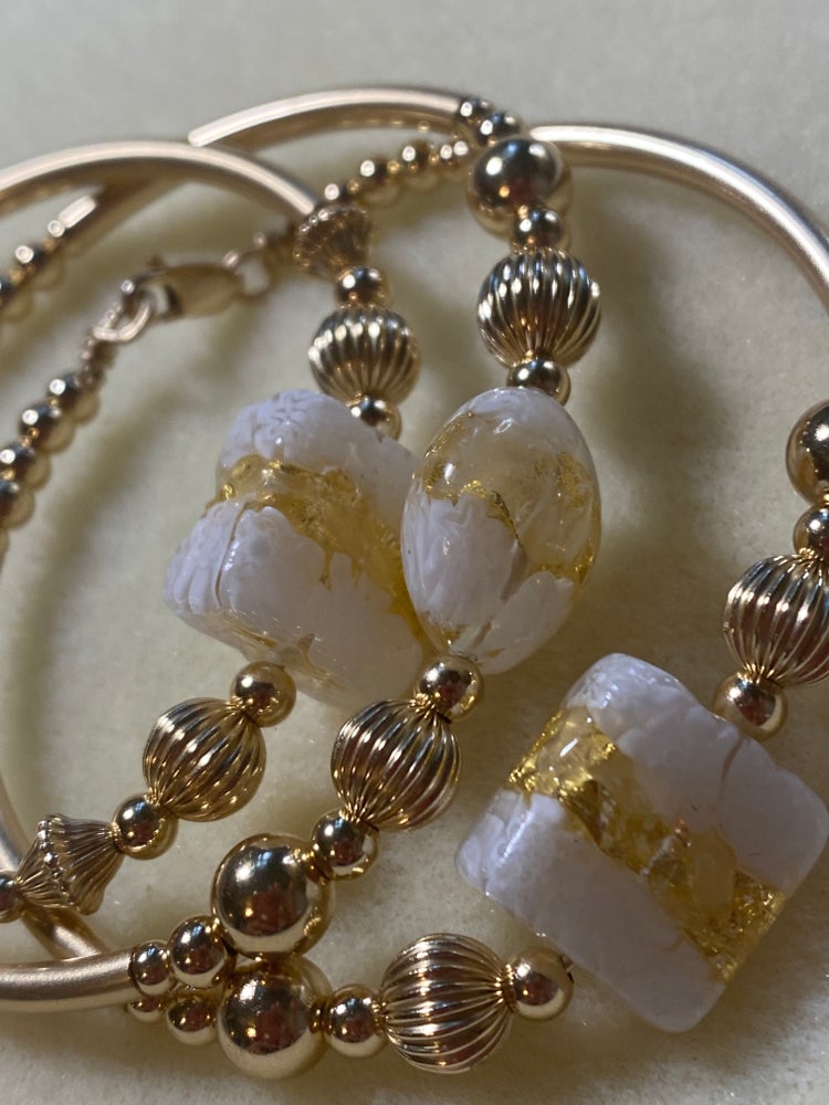 Gold Bangle w/a Splash of Gold (1)