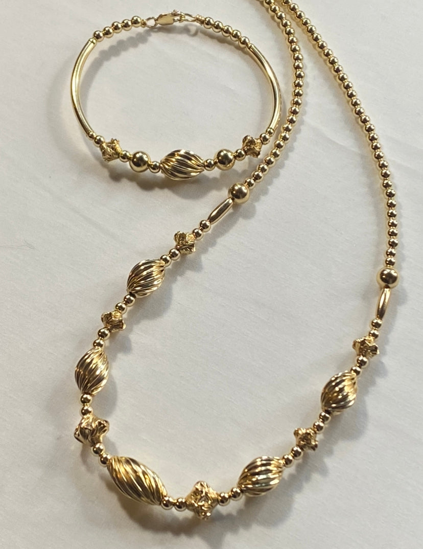 Gold Necklace & Bangle Set