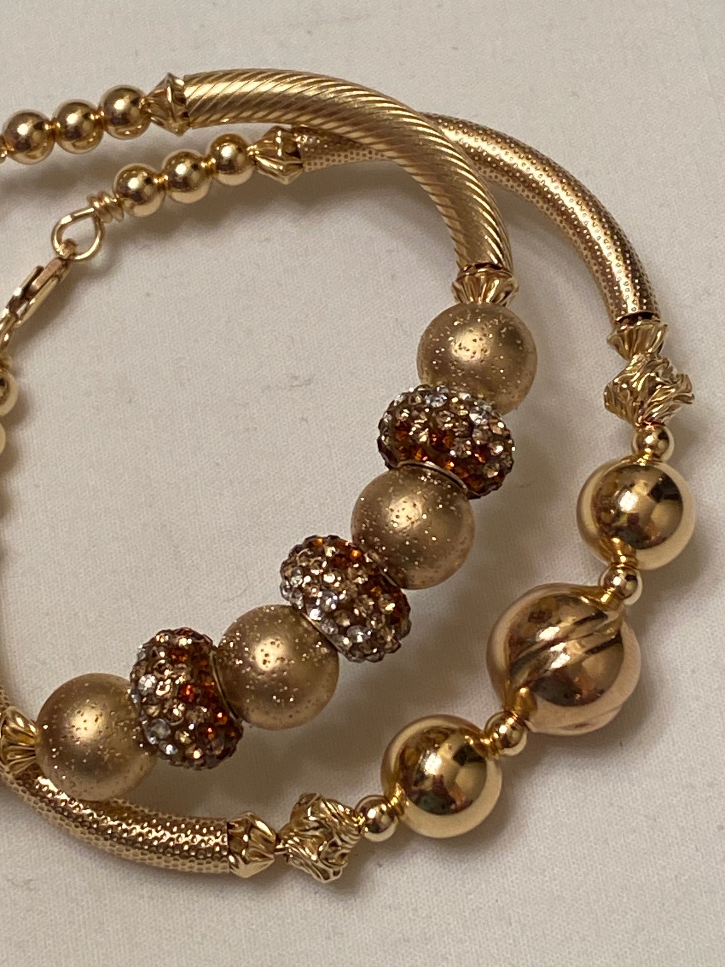 DesignerAll Gold & Stone /Gold Bangle (1)